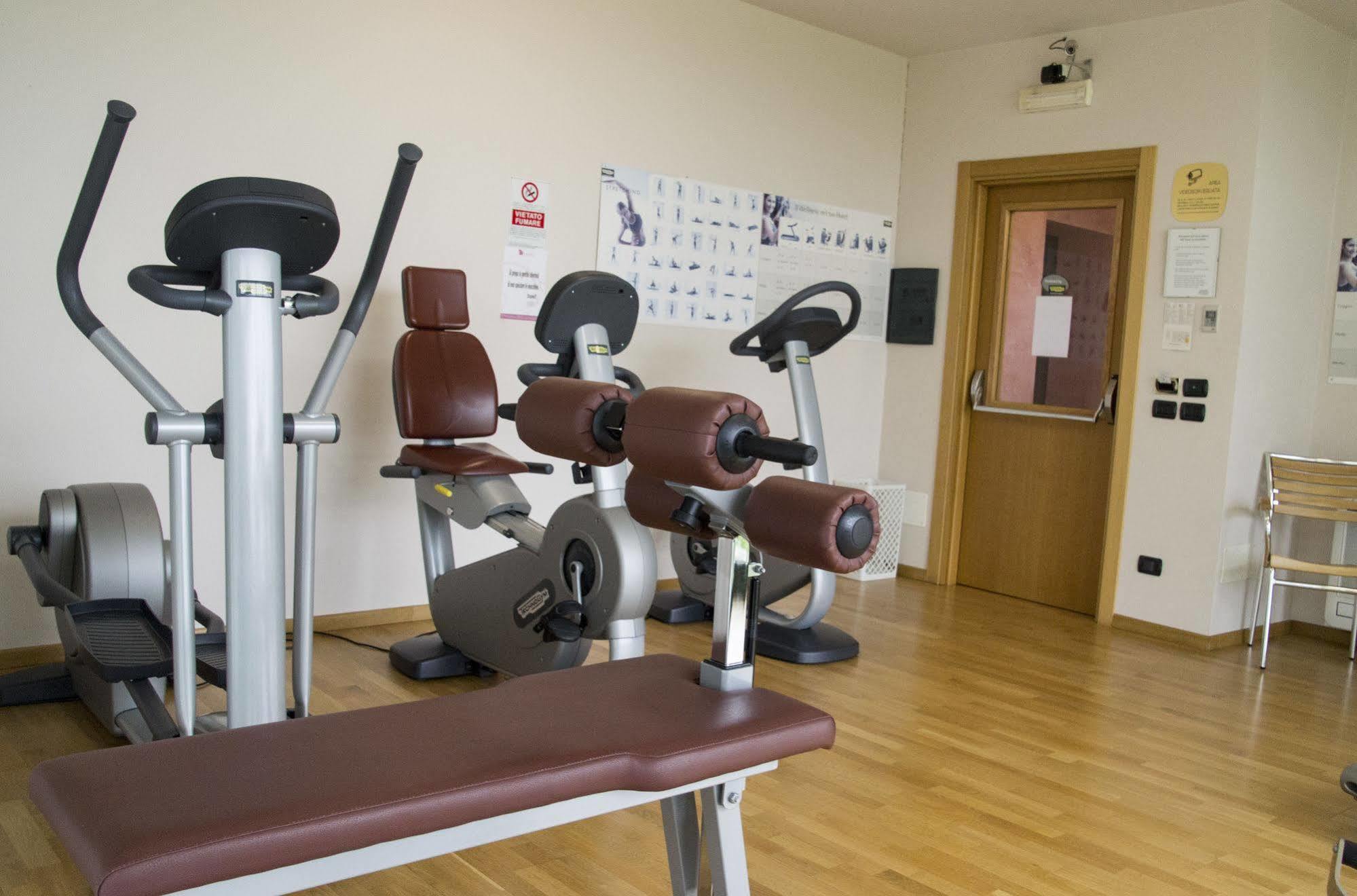 Lo Scoiattolo Piedmont Bike Hotel Pralormo Exterior foto